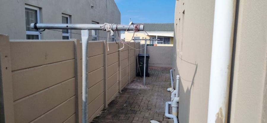 3 Bedroom Property for Sale in Costa Da Gama Western Cape